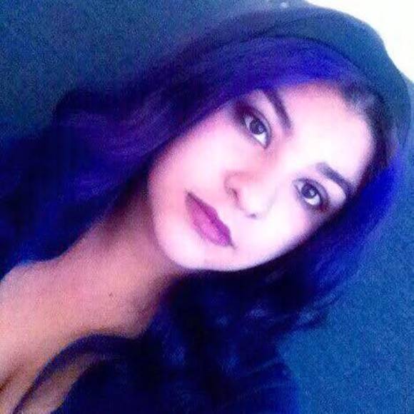 Meet your Posher, Yanelle