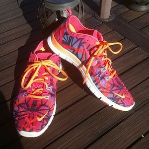 Nike Free 5.0  Women's Size 9