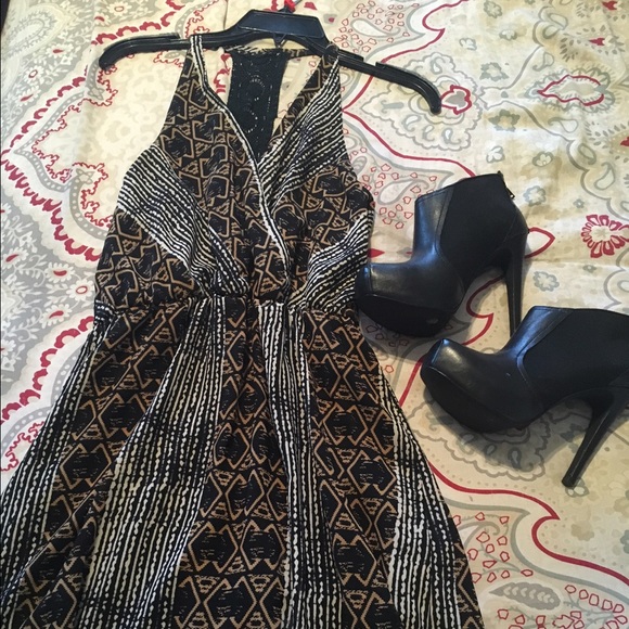 Size small boutique dress. Worn once. - Picture 1 of 2