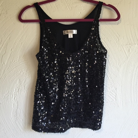 Black sequence tank top.