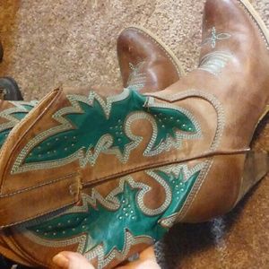 Heeled Cowgirl Boots