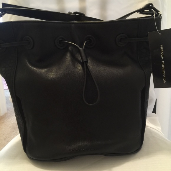 πBNWT French Connection Bucket Bag HOSTππ PICK - Picture 2 of 4