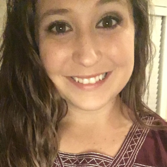 Meet your Posher, Aimee