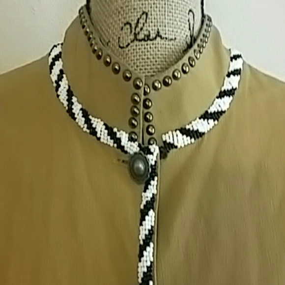 Double D Rocking Rodeo Beaded Vest. - Picture 3 of 4