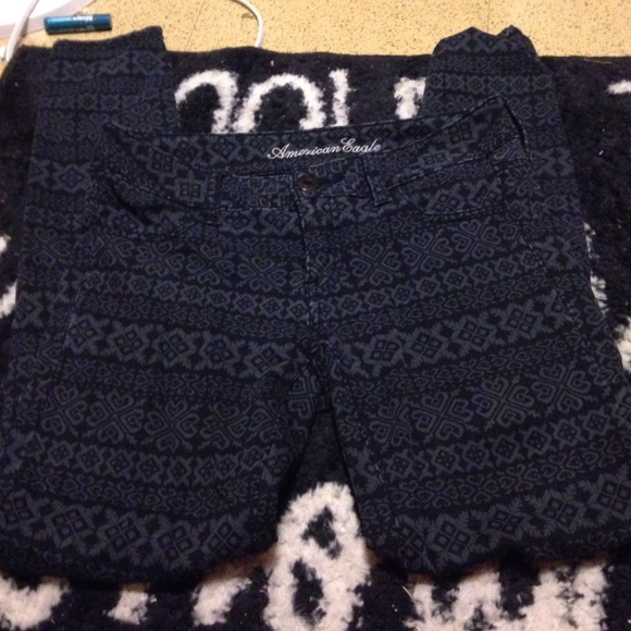 Patterned American Eagle jeggings