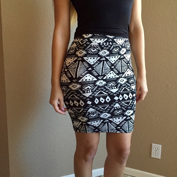 LAST ONE Black & White Tribal Midi Skirt - Picture 2 of 4