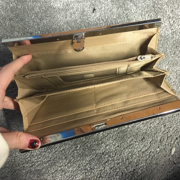 Patterned Clutch - Picture 2 of 2