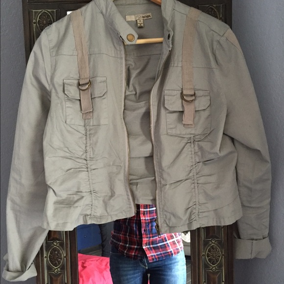 Refuge light weight jacket