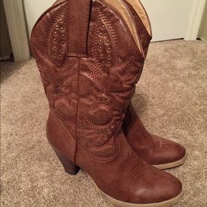 Women's Very Volatile Denver Cowboy Boot Size 9