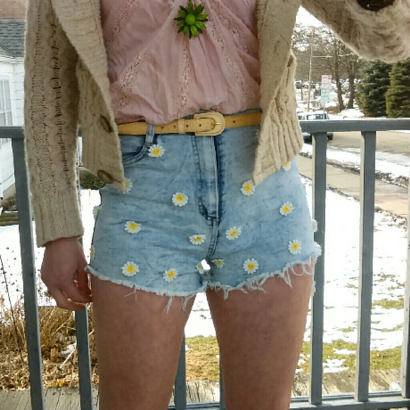 36 Point 5 Pants - 36point5 Super High Waisted Daisy Shorts