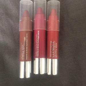 🎉HP🎉 NEW Clinique Cubby Stick lip color set