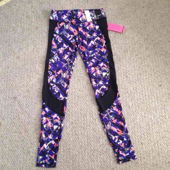NY&Co Velocity Workout Leggings - Picture 2 of 4