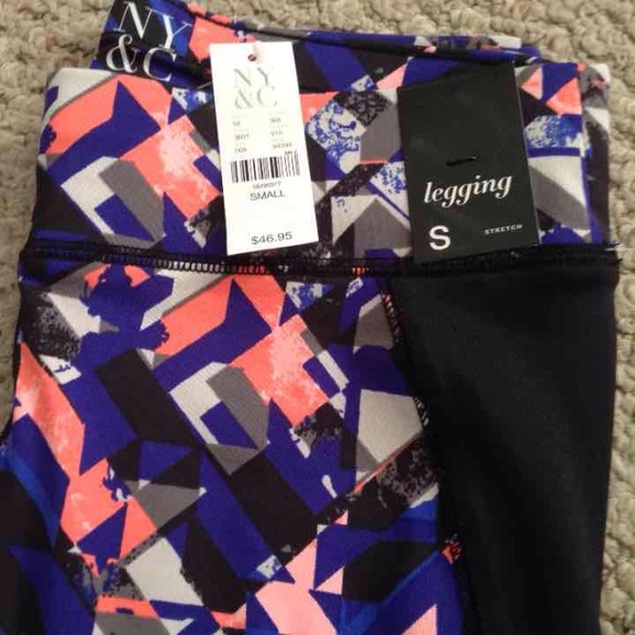 NY&Co Velocity Workout Leggings - Picture 4 of 4