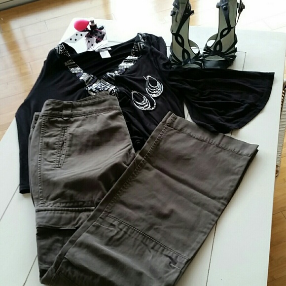 Banana Republic Pants - Banana Republic Wide Leg Cargo Pant
