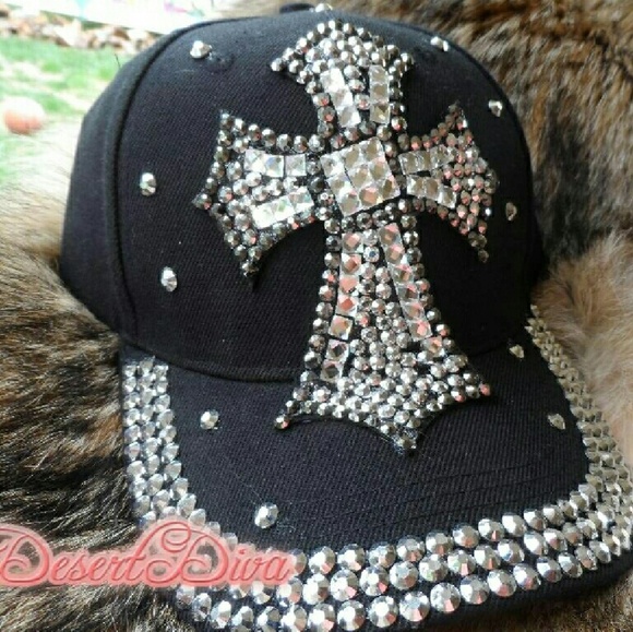 Boutique Accessories - 💖Host Pick💖Gorgeous Bling Cap