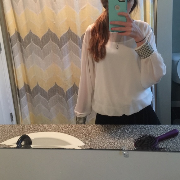 Flowy white top