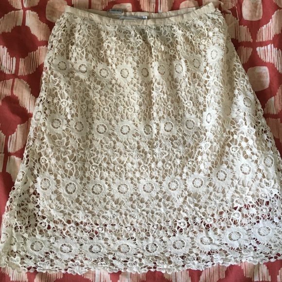 Lace skirt