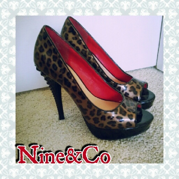 Vavavoom sexy leopard peep toe pumps