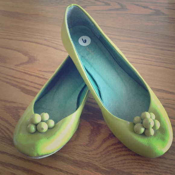 Old Navy Lime Green Flats
