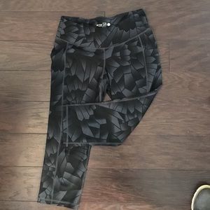 Black and Grey athletic Capri leggings