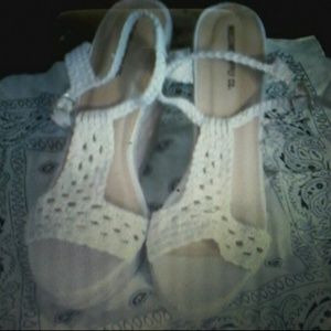 Bundle for lizlevinee