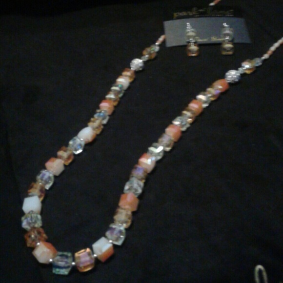 Park Lane Jewelry - Foursquare necklace Amber Magnetic Park Lane