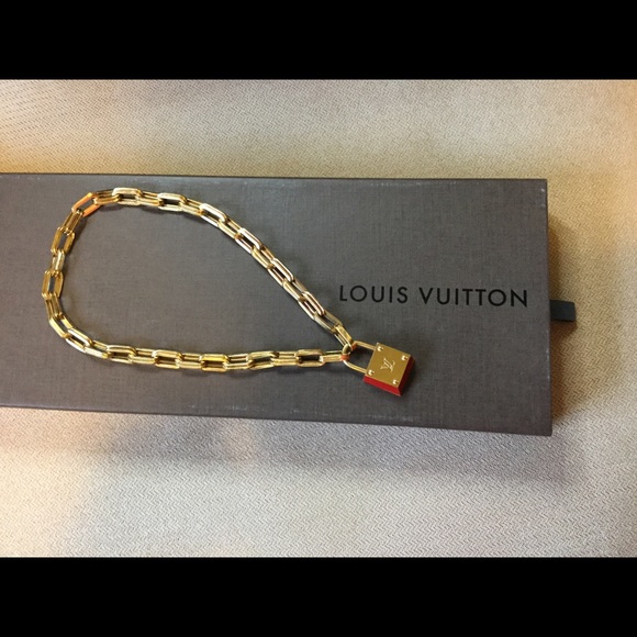 Louis Vuitton chocked style necklace w/ red accent