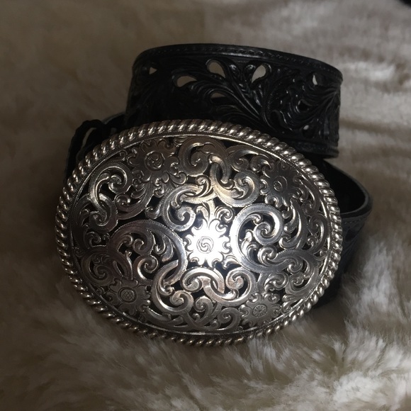 Price Drop❕Tony Lama Floral Cutout Leather Belt
