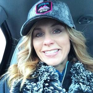 Meet your Posher, Angie