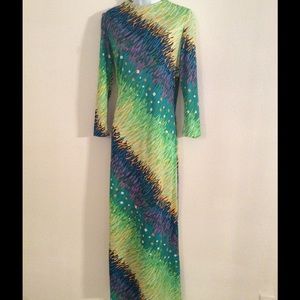 Beautiful Long Sleeve boat neck maxi vintage dress