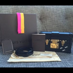 BNIB Auth Louis Vuitton Petite Malle Black Epi