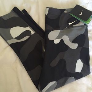 (New) Nike leggings