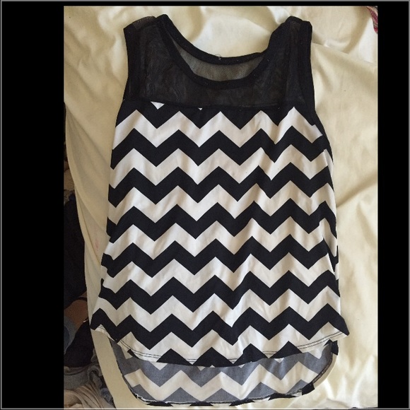 B&W chevron tank top
