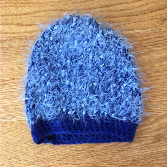 knitted hat and scarf - Picture 2 of 3