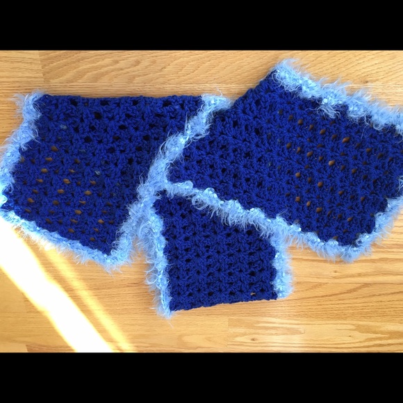 knitted hat and scarf - Picture 3 of 3