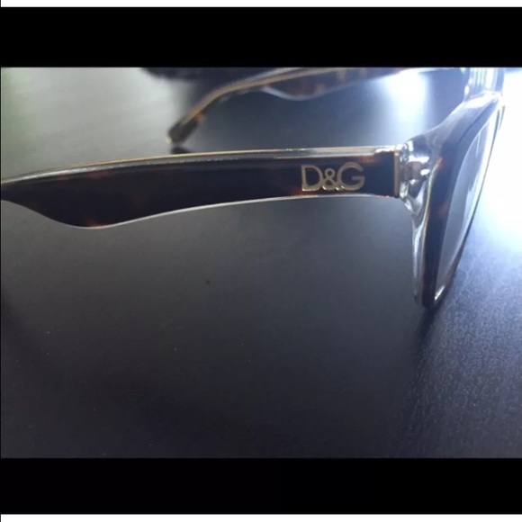 Gently Used DOLCE AND GABBANA GLITTER EYEGLASSES - Picture 4 of 4