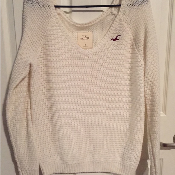 White Hollister sweater