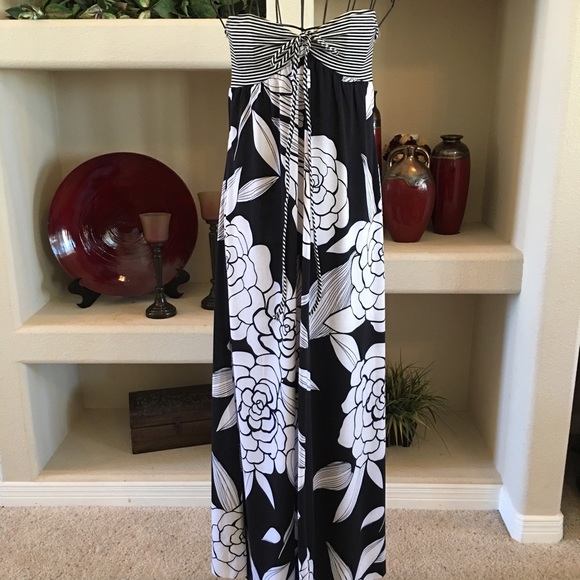 Black and white floral maxi dress