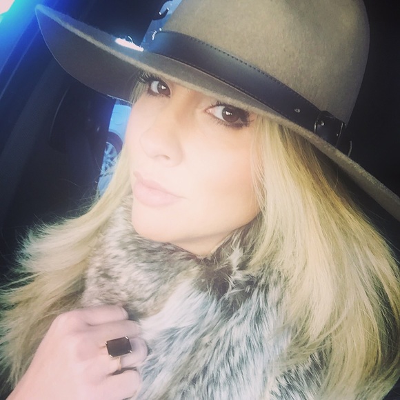 Meet your Posher, Alana - Picture 3 of 4