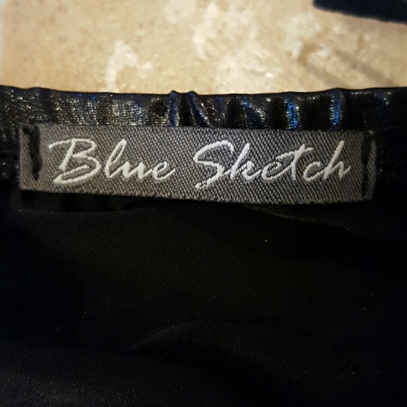 Dress - Picture 3 of 4