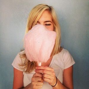 Meet your Posher, Caroline