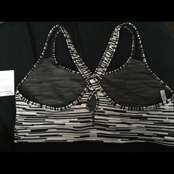 Brand new Victoria's Secret sports bra - Picture 2 of 2