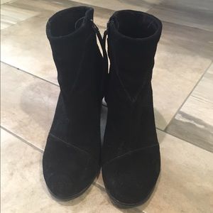 Toms Lunata booties