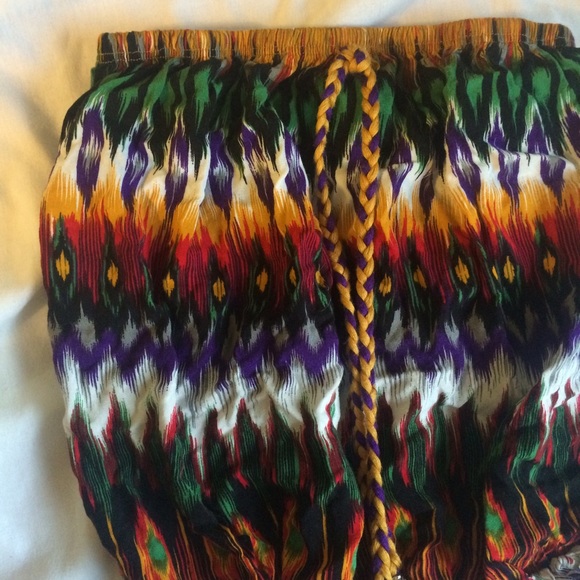 Southwestern print strapless top - Picture 2 of 2