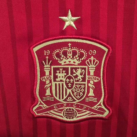 Spain FIFA Jersey - Picture 3 of 4
