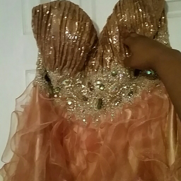 Prom dress - Picture 4 of 4
