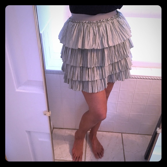 🎉25% OFF Gray Betsey Johnson Mini Skirt