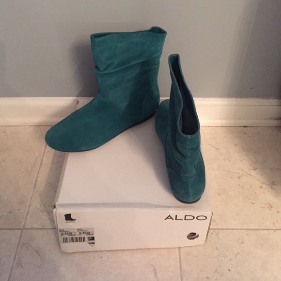 ALDO Suede teal boots