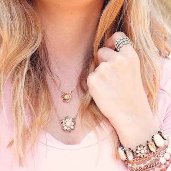 🆕 Statement Necklace - Picture 3 of 4