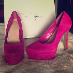 Jessica Simpson Suede Waleo pumps